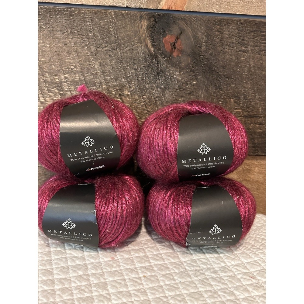 4-HOBBII - METALLICO‎ FINE - POLYAMIDE/ACRYLIC/WOOL - 50G/289YDS - MAGENTA